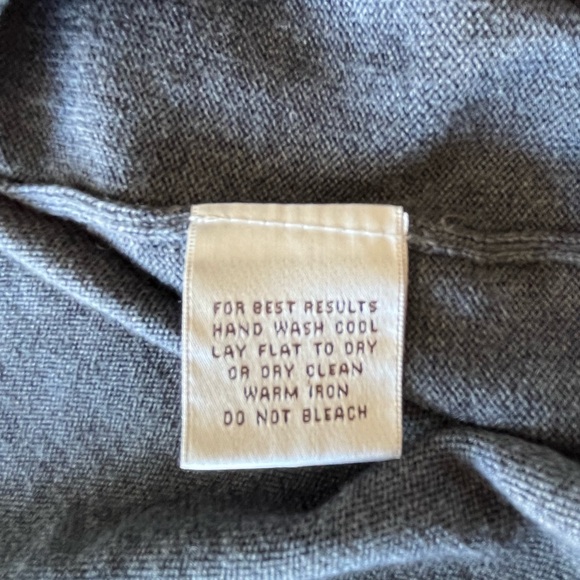 Peter Millar Merino Wool V-Neck Sweater, Men’s XL - Picture 6 of 6